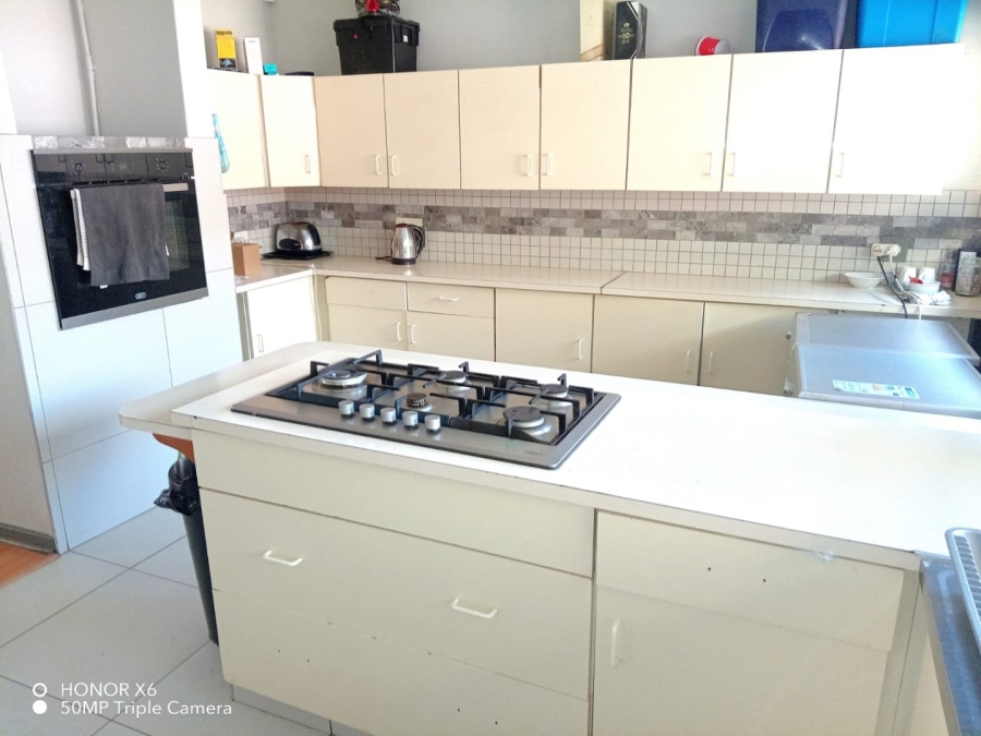 3 Bedroom Property for Sale in Ifafi North West